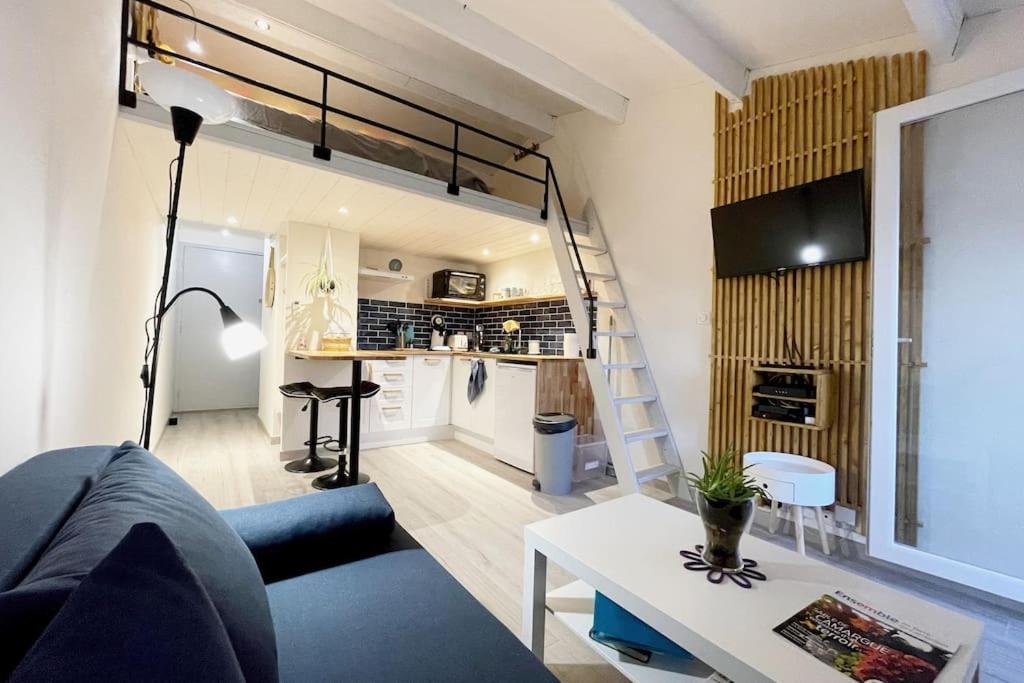 Studio Azur Aigues-Mortes Luaran gambar